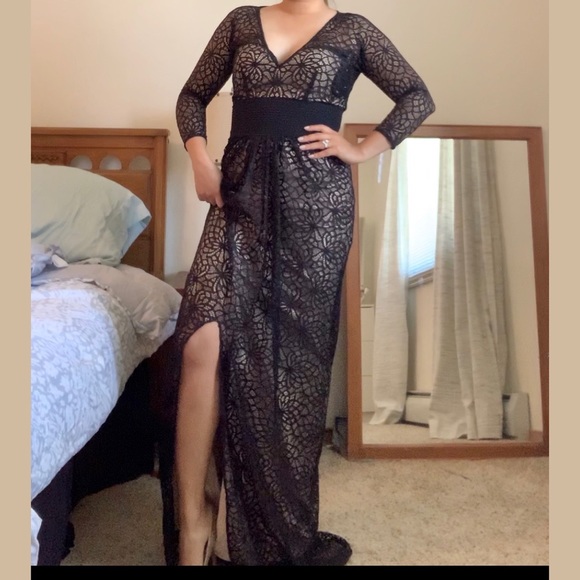 Mermaid black lace dress with train - Picture 4 of 7